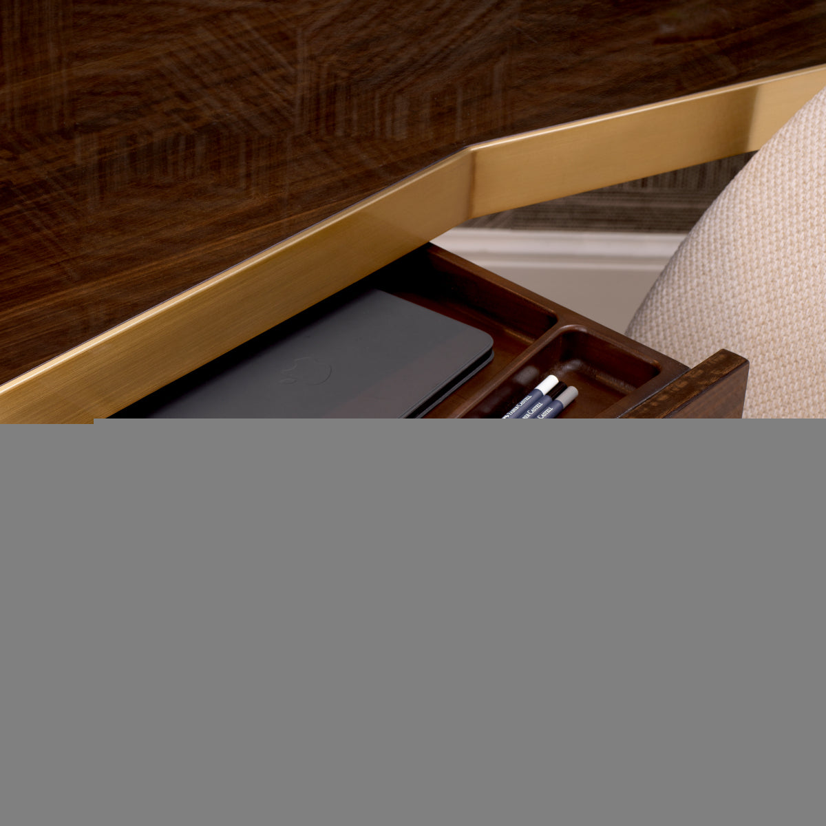 Bureau Xenon