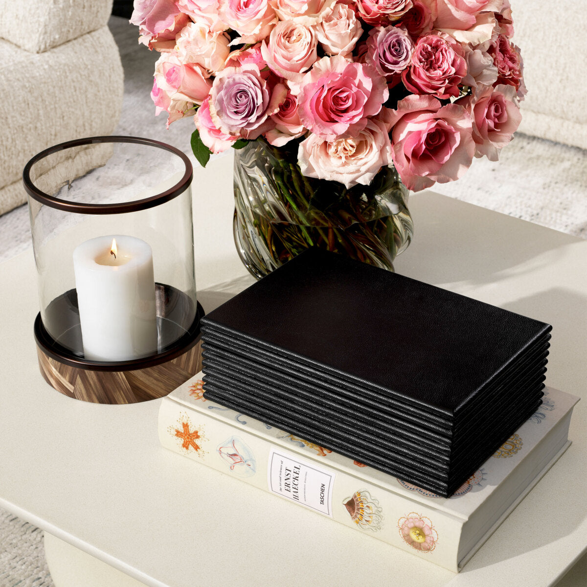 Box Elvane - Black leather