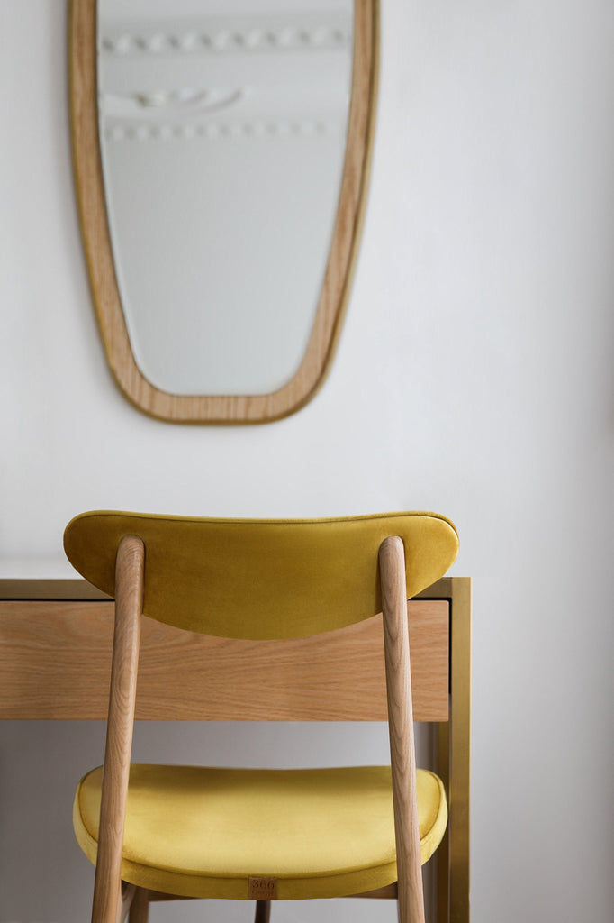 Eetkamerstoel 200-190 Shine Velvet Taupe Natuurlijk Hout