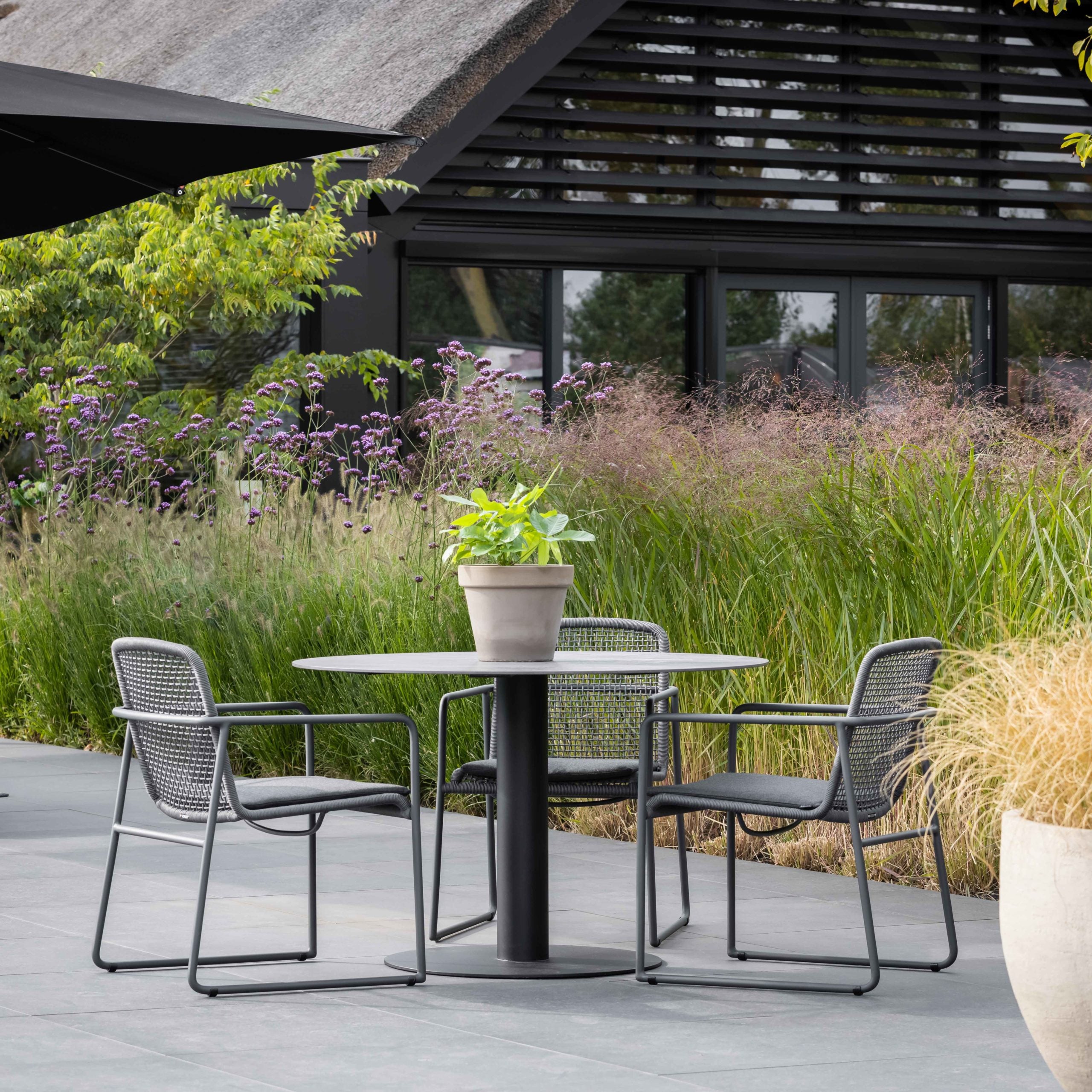 Tuinstoel Mira Donkergrijs