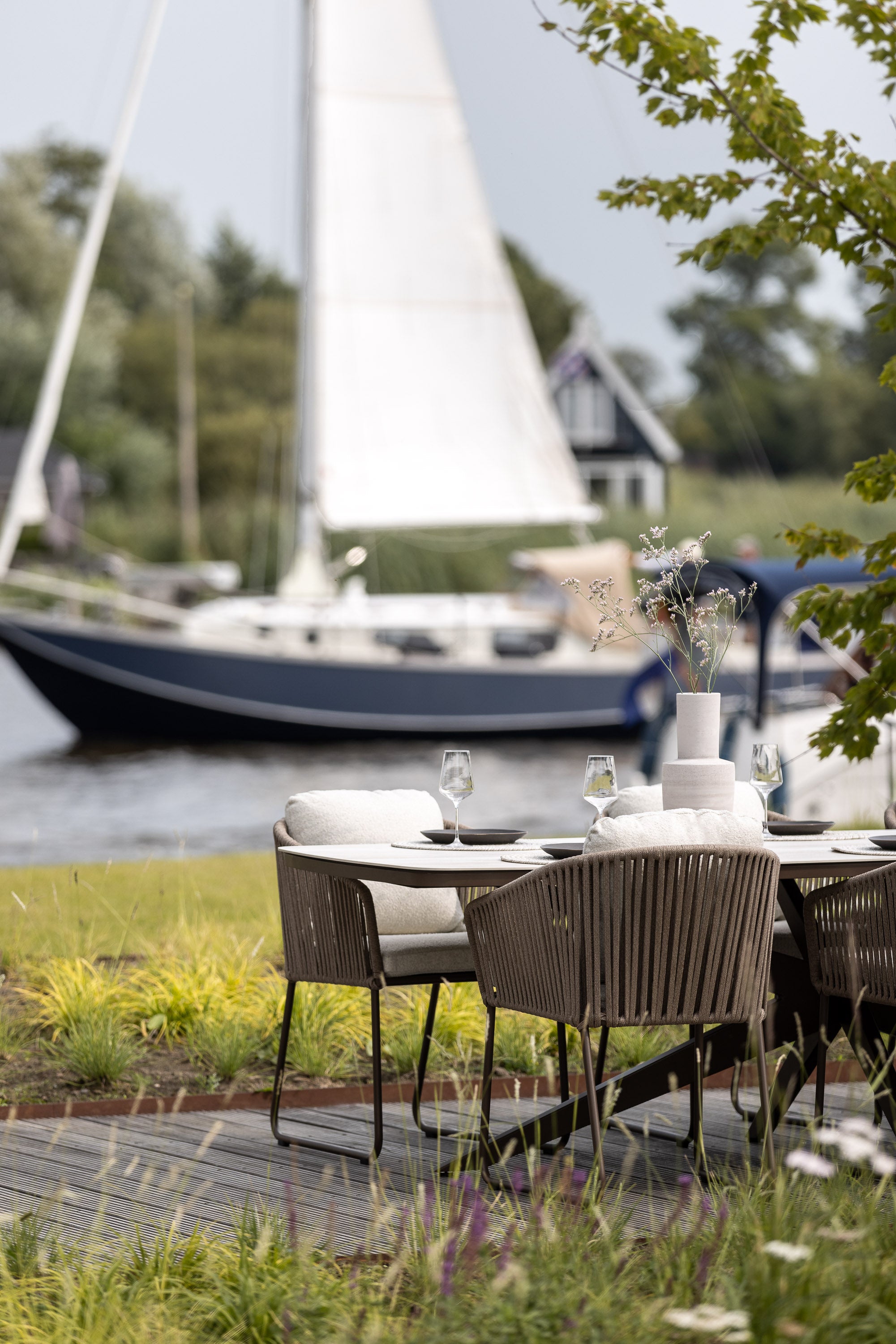 Eettafel Calma - Brons - Travertin - 270 x 110 cm