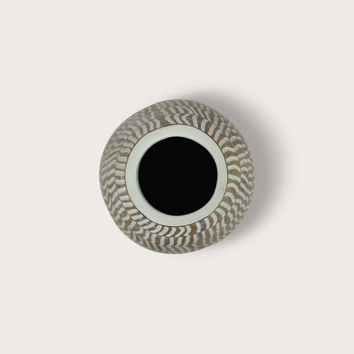 Vaas Ratan - Bruin/Wit - D17 H68.5