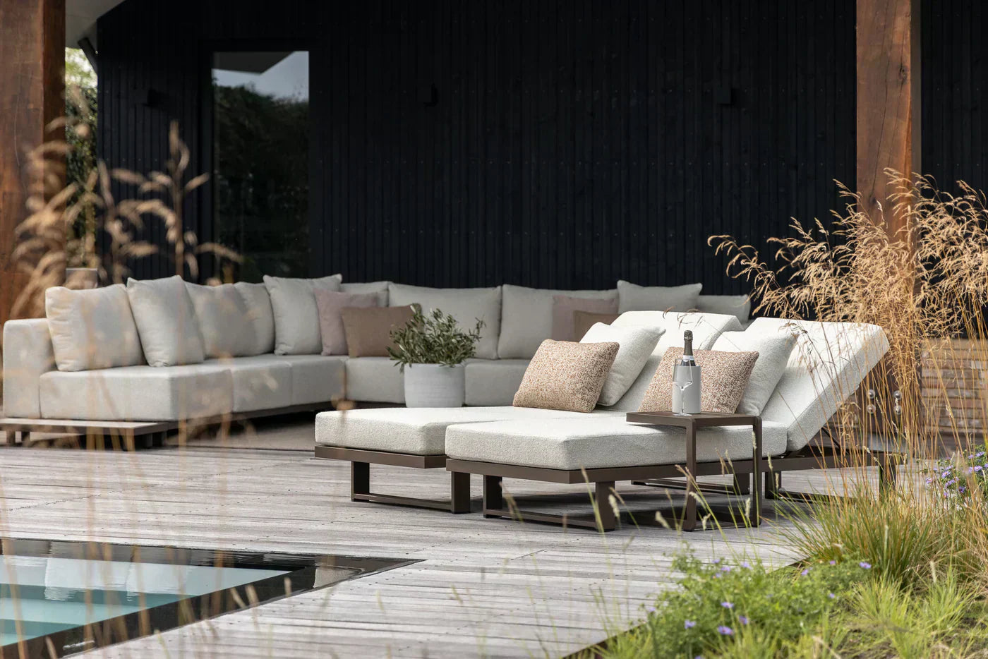 Hoe onderhoud je jouw Tuinmeubelen?