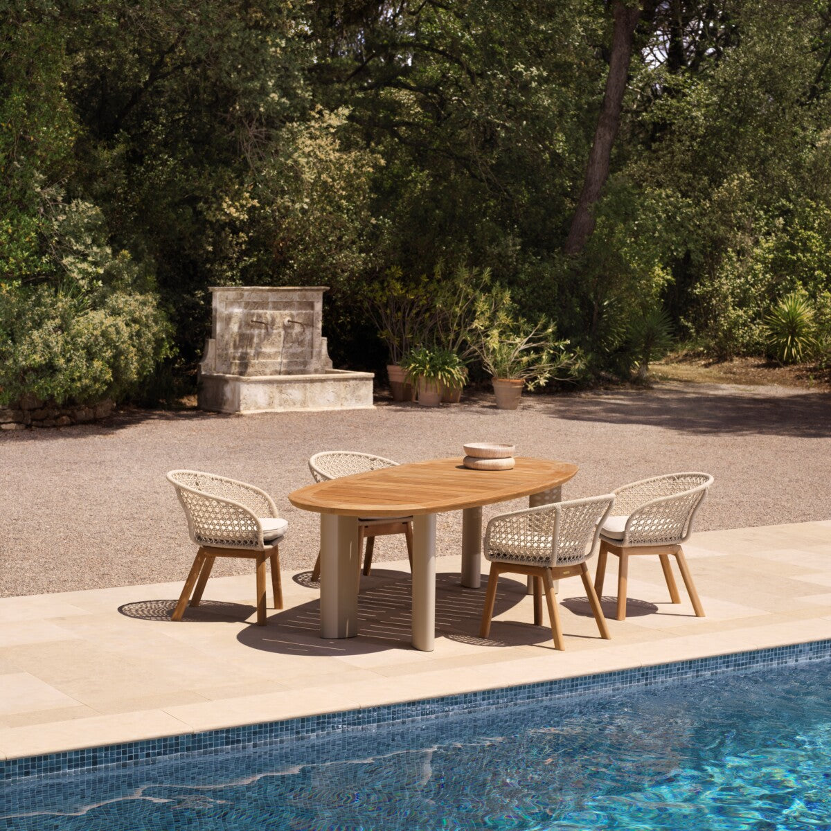 Buiten Eettafel Free Form