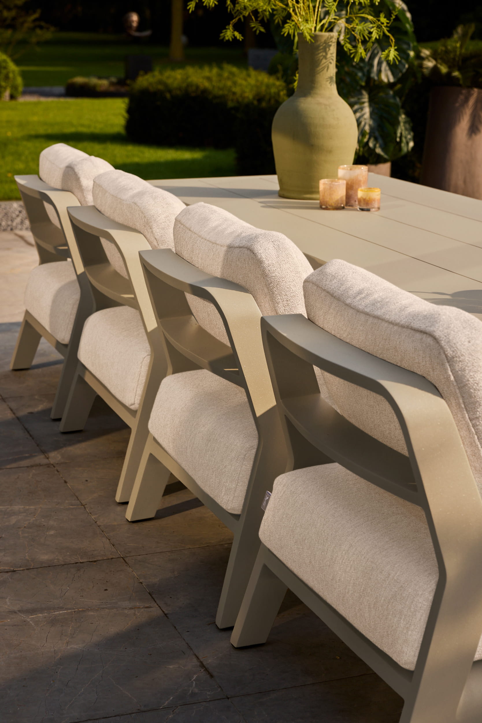 Tuinstoel Basta - Low dining - Champagne