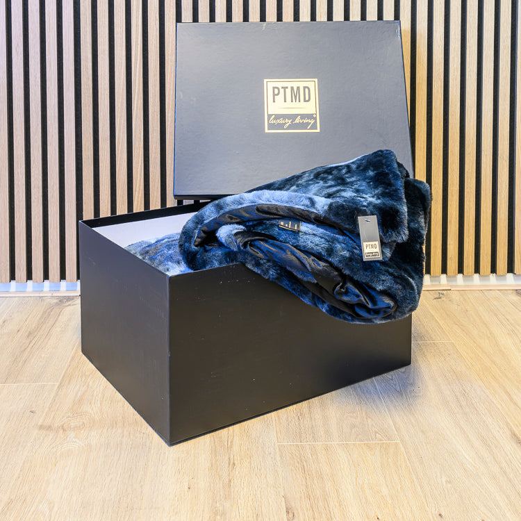 Plaid Linde - Zwart - 220 x 240 | PTMD Collection