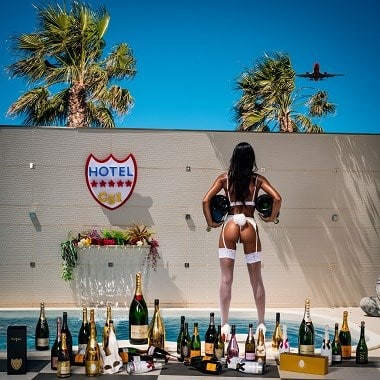 Foto Art - 'Champagne poolparty'